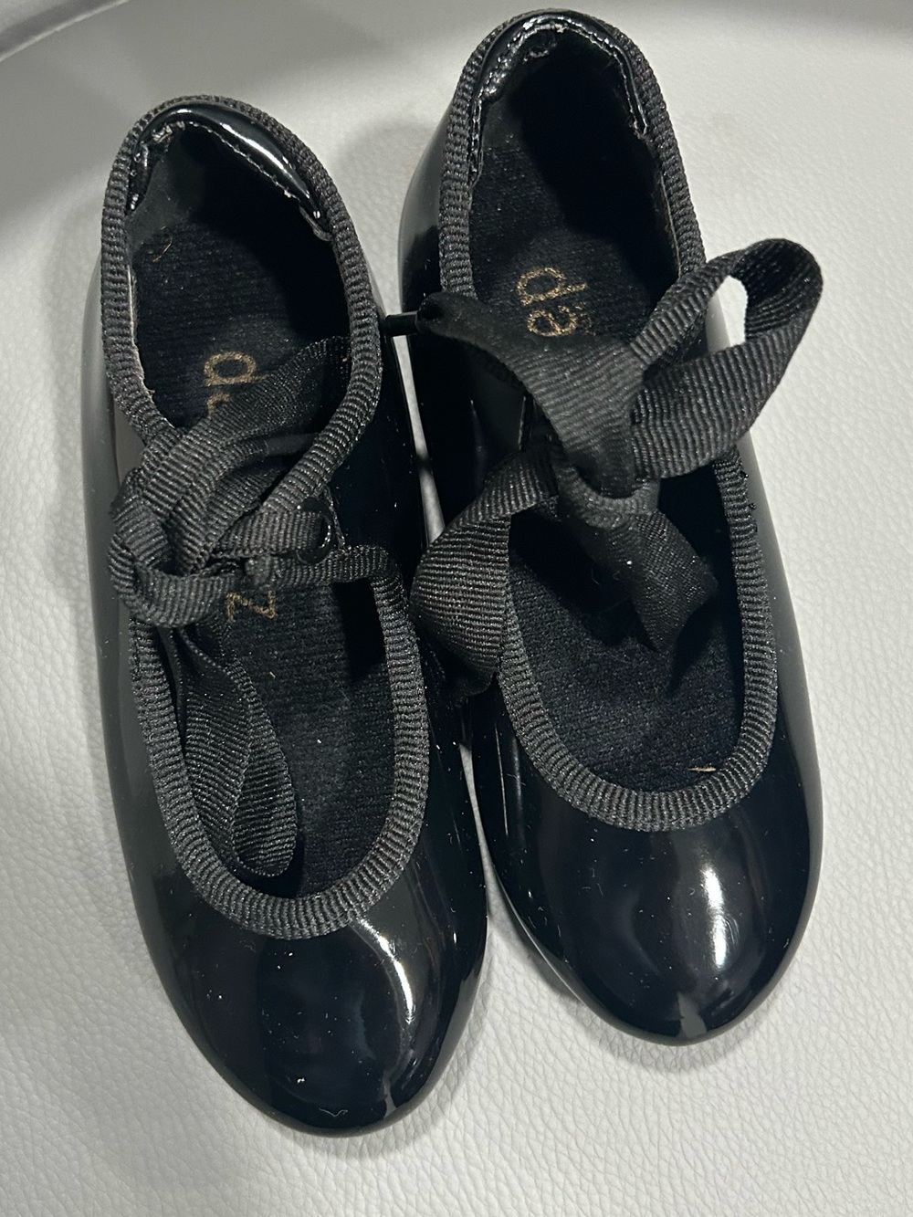 Danshuz toddler black tap shoes with ribbon